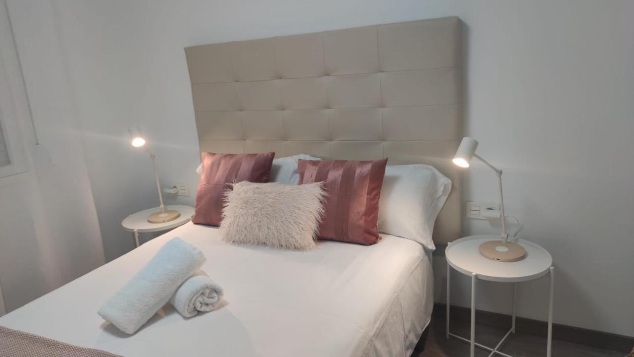Casa Gascona Con Parking, Wifi Y Netflix Gratis!! By Delabra Apartments Oviedo Eksteriør bilde